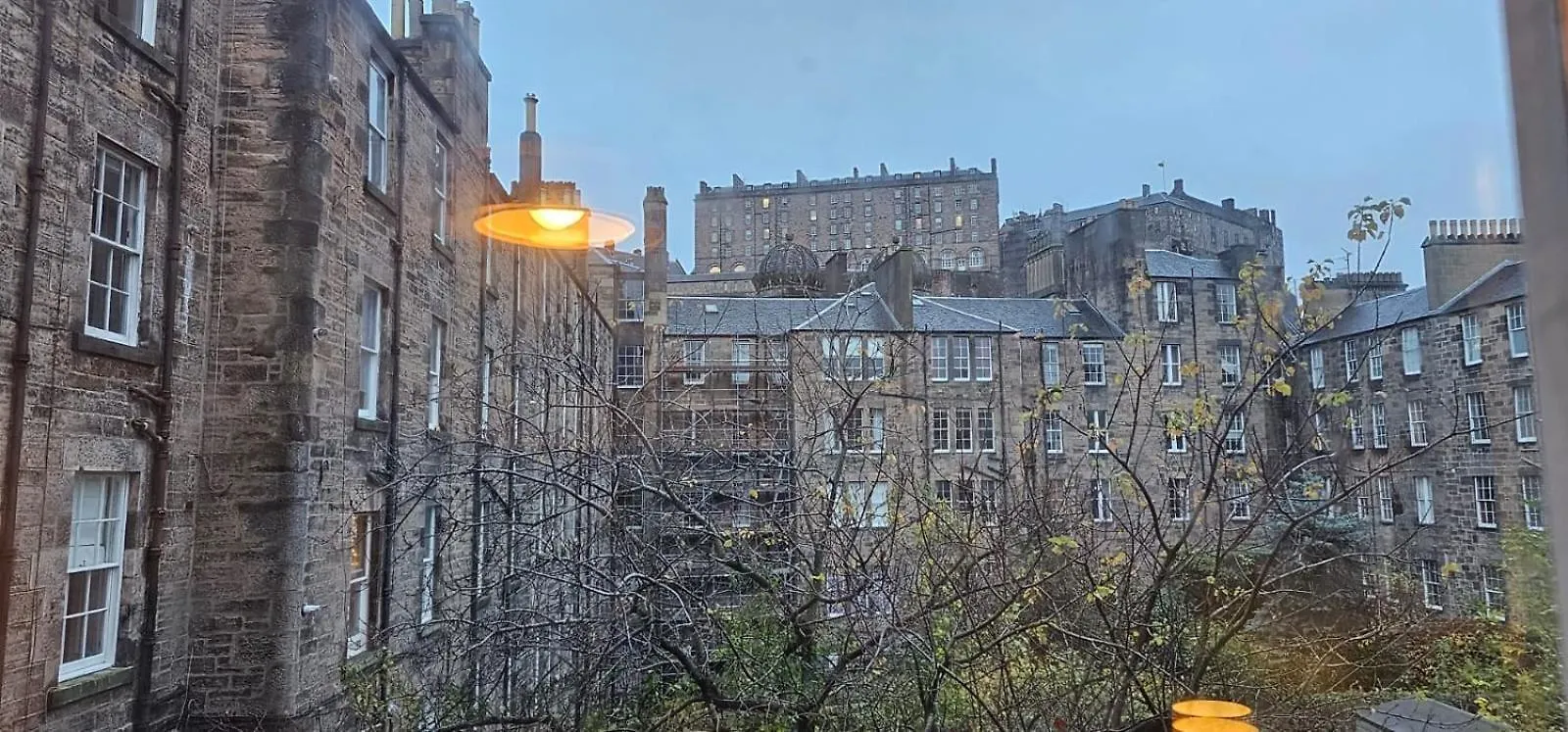 Cosy 2 Bedroom Flat-Castle View Edinburg Storbritannien